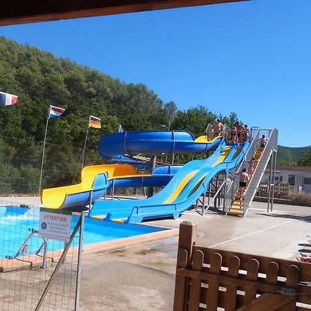 Hotel Camping La Vidaresse Sainte-Anastasie-sur-Issole Exterior foto
