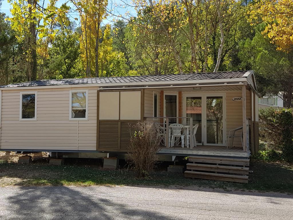 Hotel Camping La Vidaresse Sainte-Anastasie-sur-Issole Exterior foto